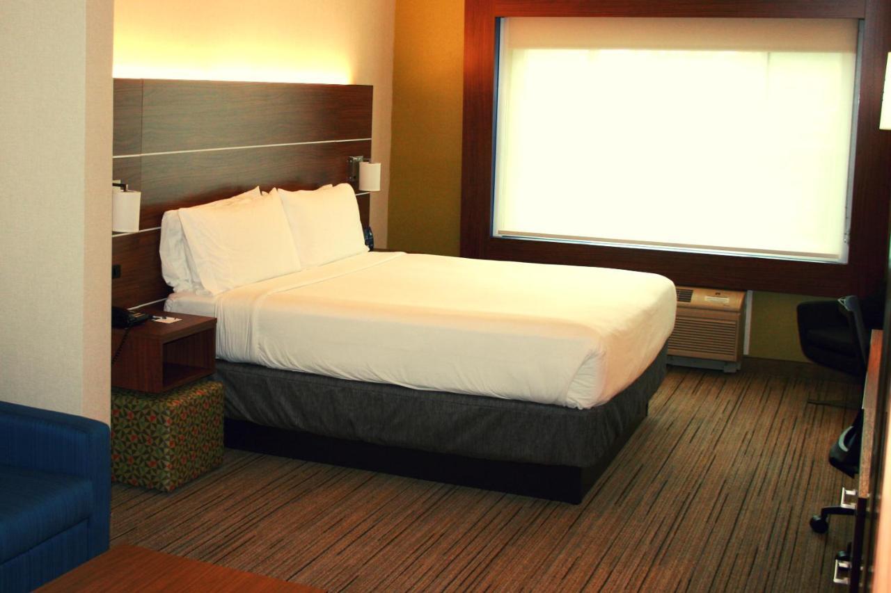 Holiday Inn Express Hotel & Suites Marina By Ihg Eksteriør billede