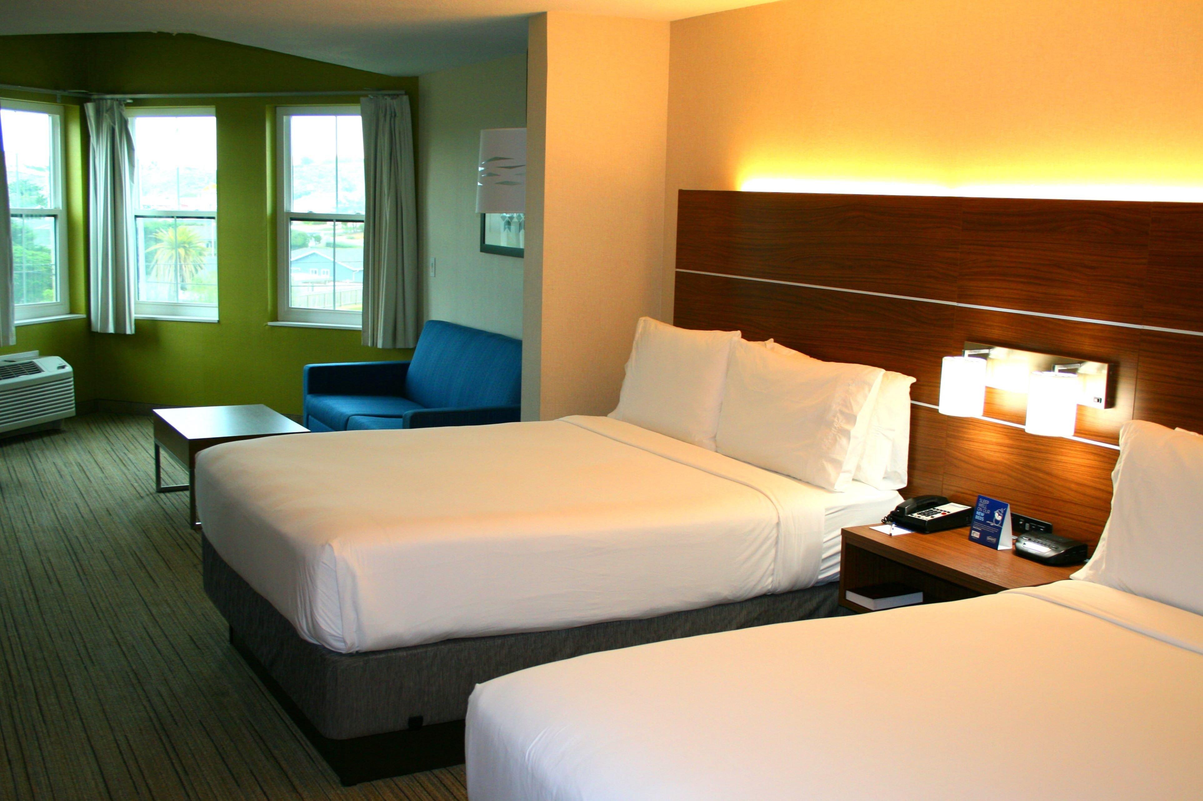 Holiday Inn Express Hotel & Suites Marina By Ihg Eksteriør billede